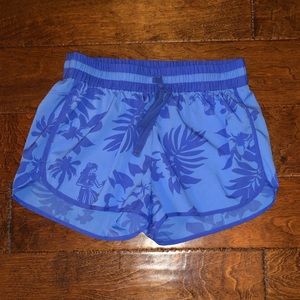 Arie shorts